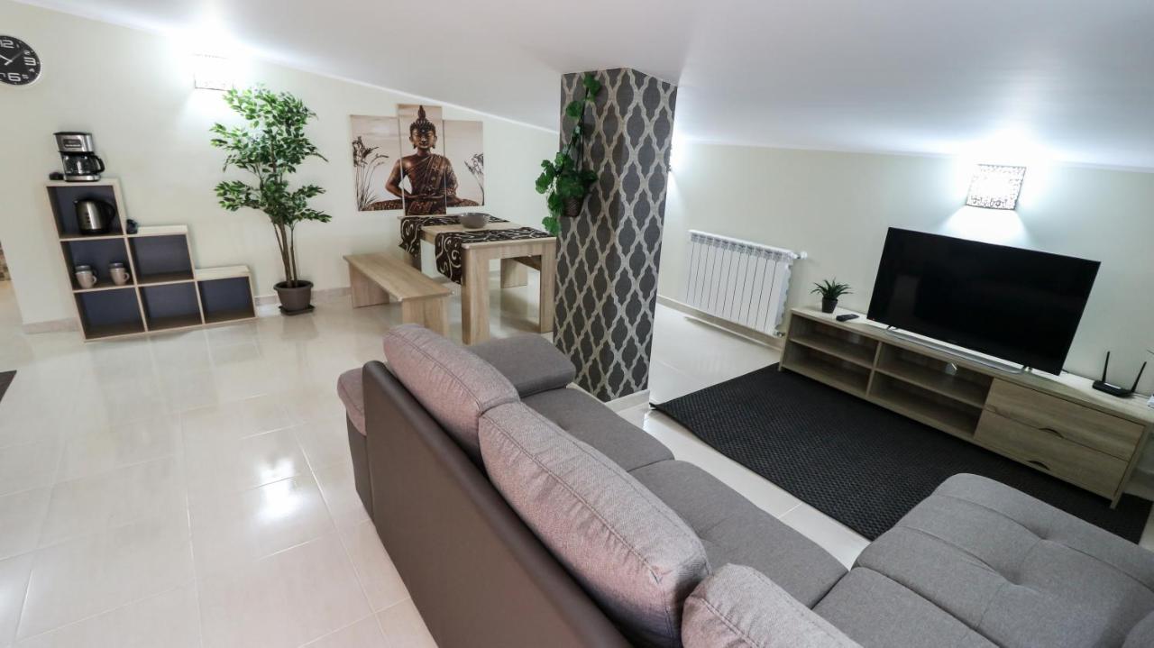 Zen Home 시라쿠사 외부 사진